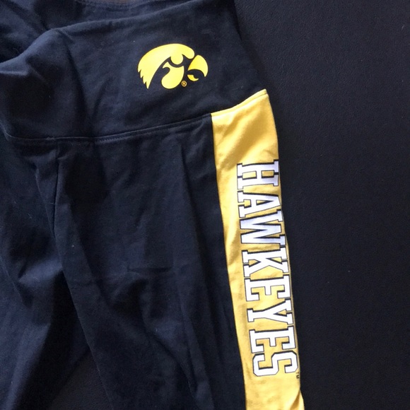 Victoria’s Secret Pink Iowa Hawkeyes Leggings - Picture 3 of 4